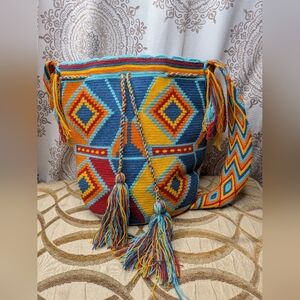 Wayuu Mochila Bucket Crossbody Multicolored Blue Red Orange Drawstring Bag 13x12